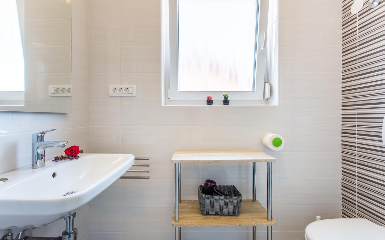 Apartments Viktorija 2 Baška Εξωτερικό φωτογραφία